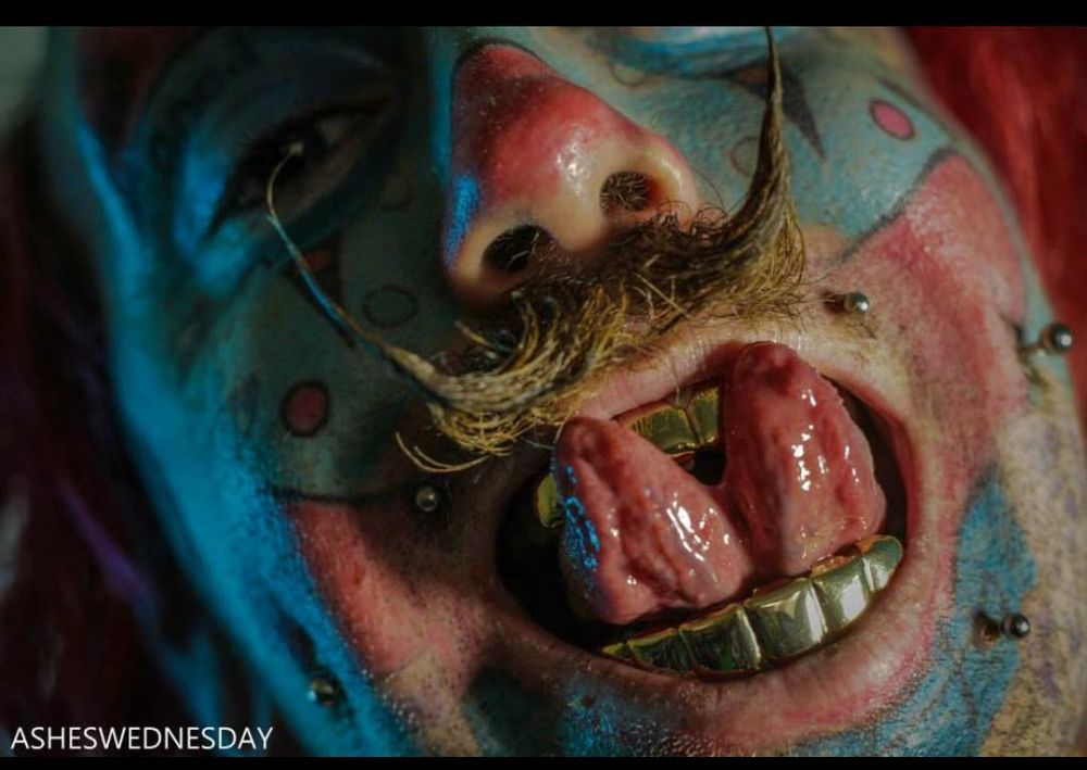 Pria ini sengaja operasi plastik mirip badut, alasannya tak disangka