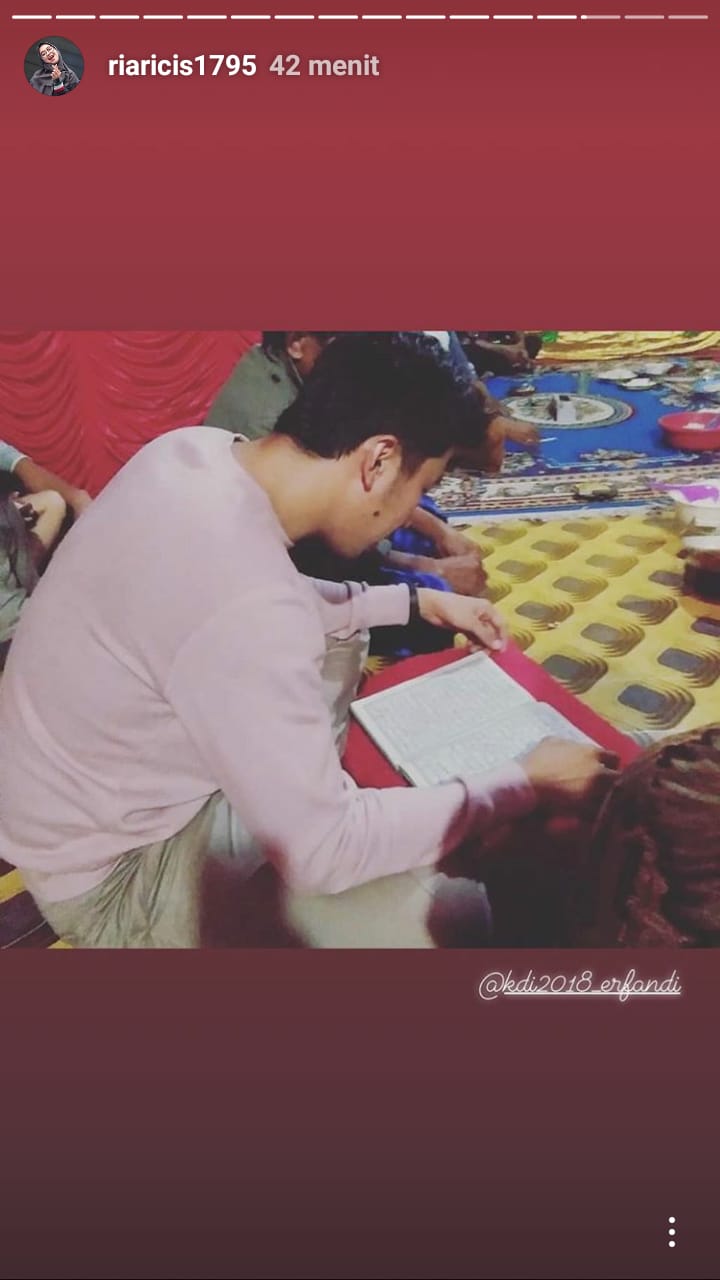 Bongkar 10 Insta Story Ria Ricis & Erfandi, isyaratkan hubungan serius