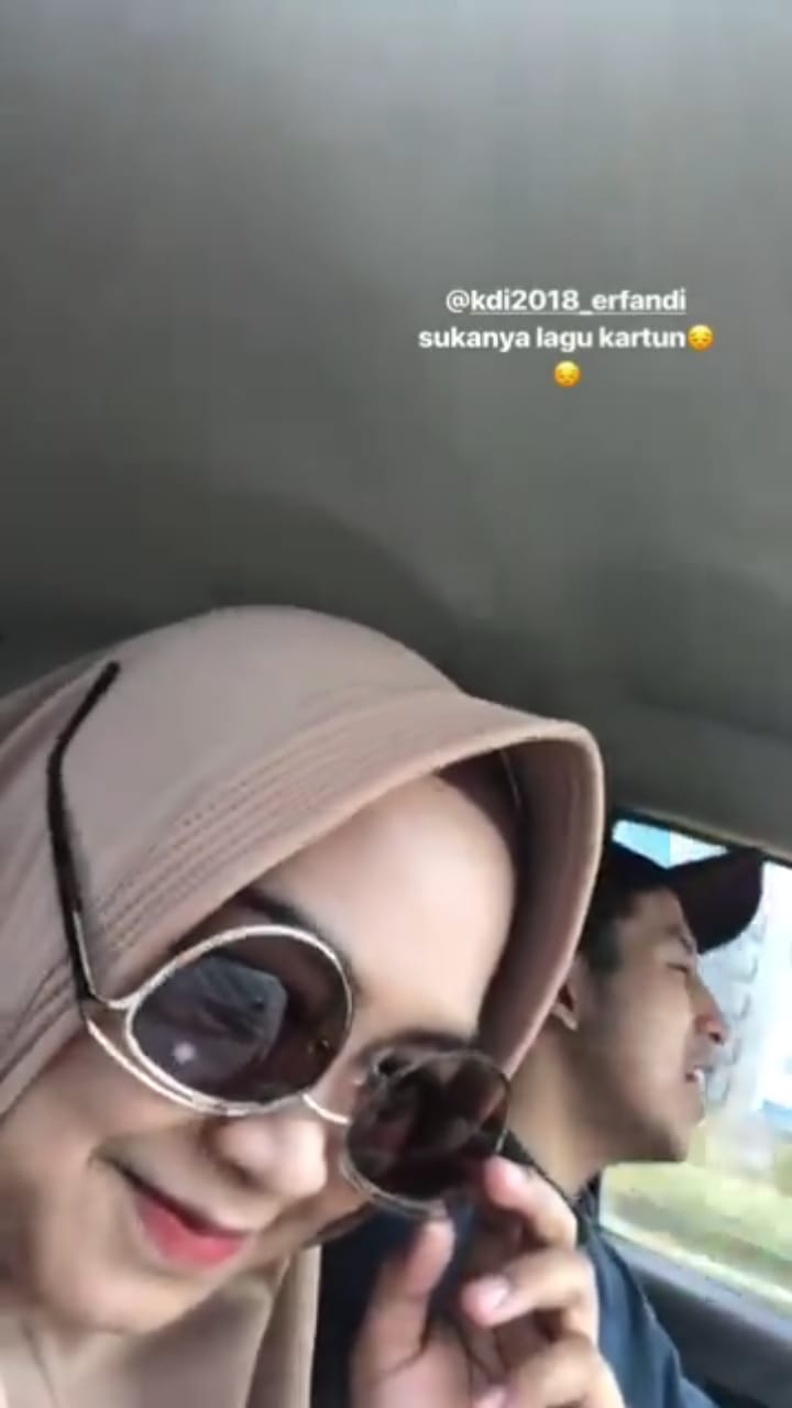 Bongkar 10 Insta Story Ria Ricis & Erfandi, isyaratkan hubungan serius