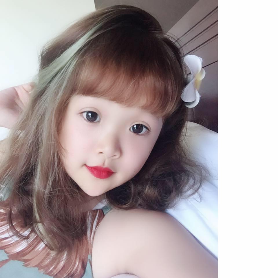 10 Potret Xiu Mishi, gadis 19 tahun yang parasnya mirip bocah SD