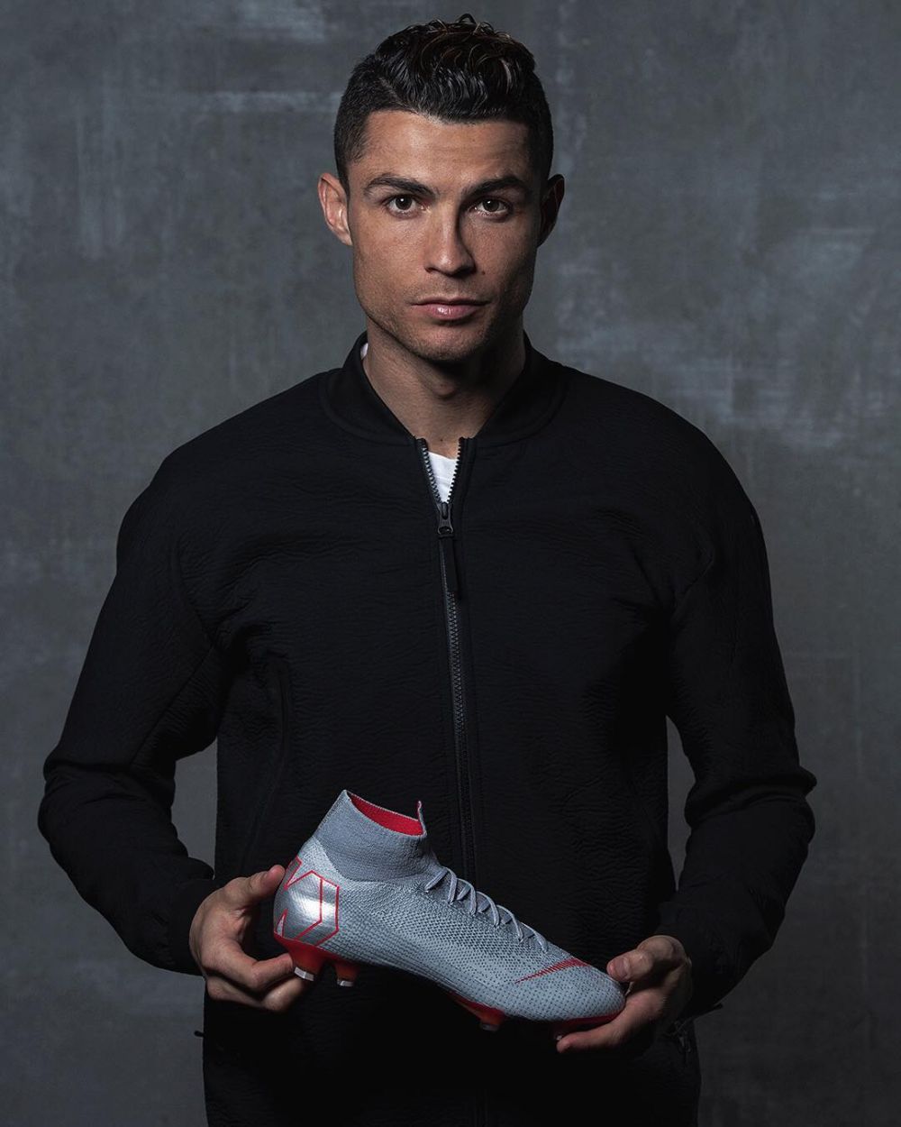 Punya 144 juta follower, ini tarif endorse Instagram Cristiano Ronaldo