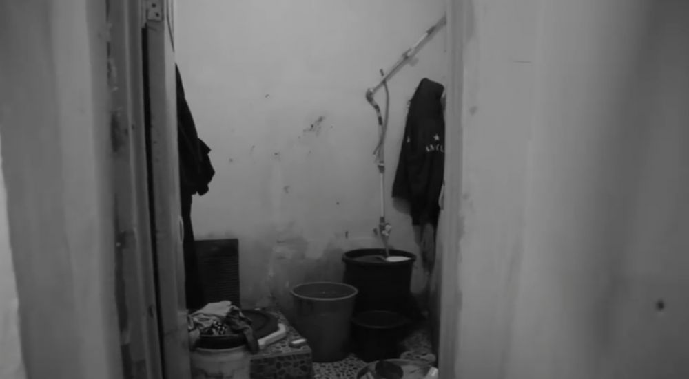 10 Penampakan kontrakan Denny Cagur sebelum sukses di dunia hiburan