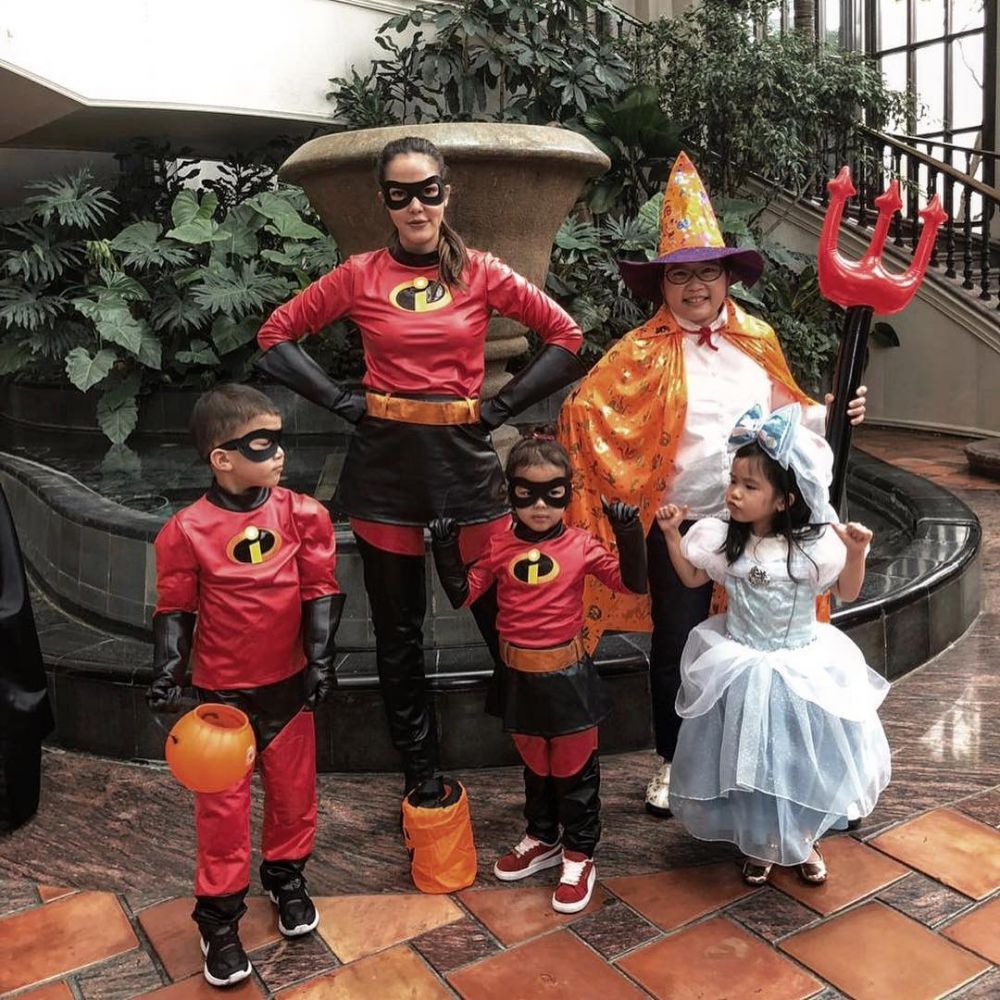 Gaya 8 seleb Tanah Air rayakan Halloween, tetap memesona