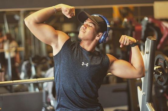 Ridho D'Academy penampilannya bikin pangling, ini 10 potretnya