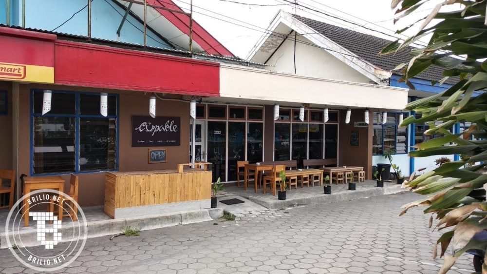 Kisah Eko & Yuli, barista tuna daksa sajikan kopi istimewa