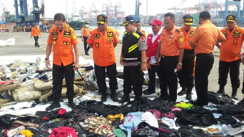 17 Potret barang yang ditemukan dari evakuasi pesawat Lion Air PK-LQP