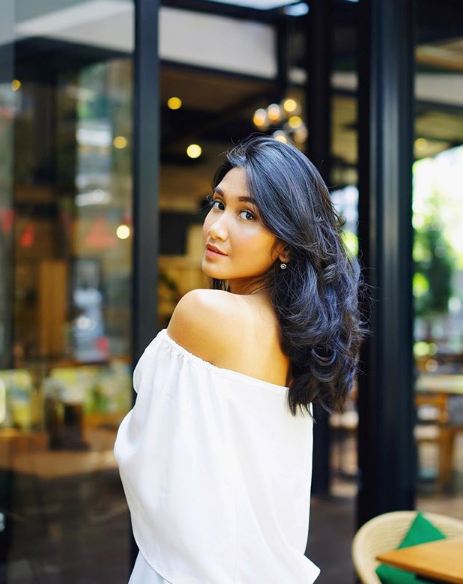 10 Pesona Ratu Vashti, wakil Indonesia di Miss Earth International