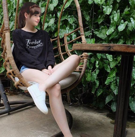 15 Foto selebgram Thalasya ini bikin terpesona, mirip Barbie