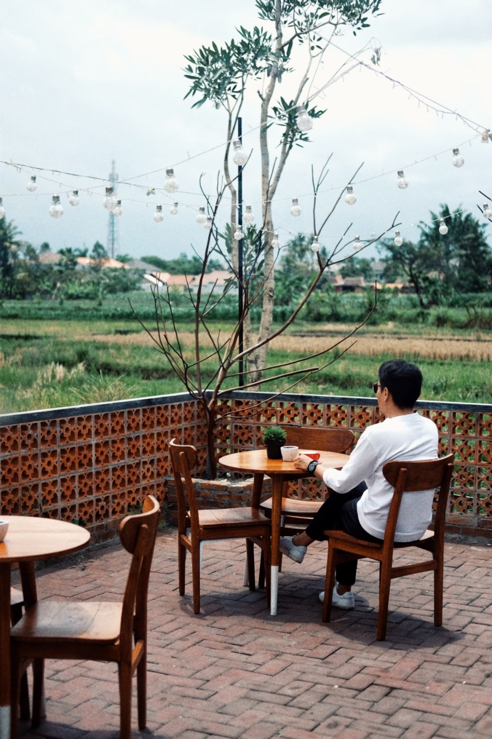 25 Kafe Jogja Instagramable banget, tempat nongkrongnya anak muda