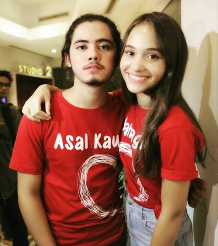 Aliando Syarif & Aurora main film bareng, ini 11 momen mesranya