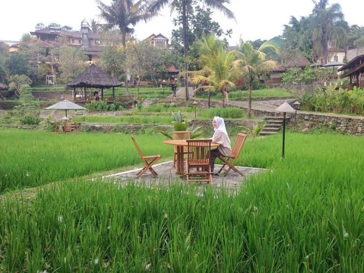 40 Restoran dan kafe di Malang paling hits dan kekinian