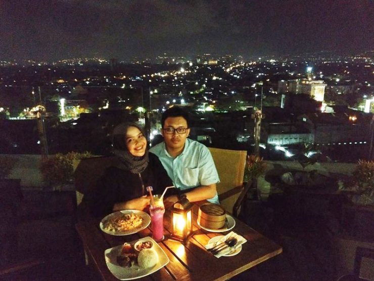 40 Restoran dan kafe di Malang paling hits dan kekinian