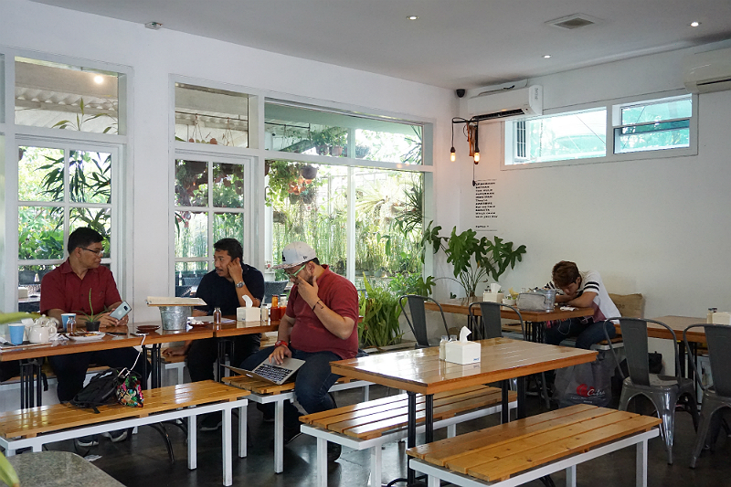 40 Restoran dan kafe di Malang paling hits dan kekinian