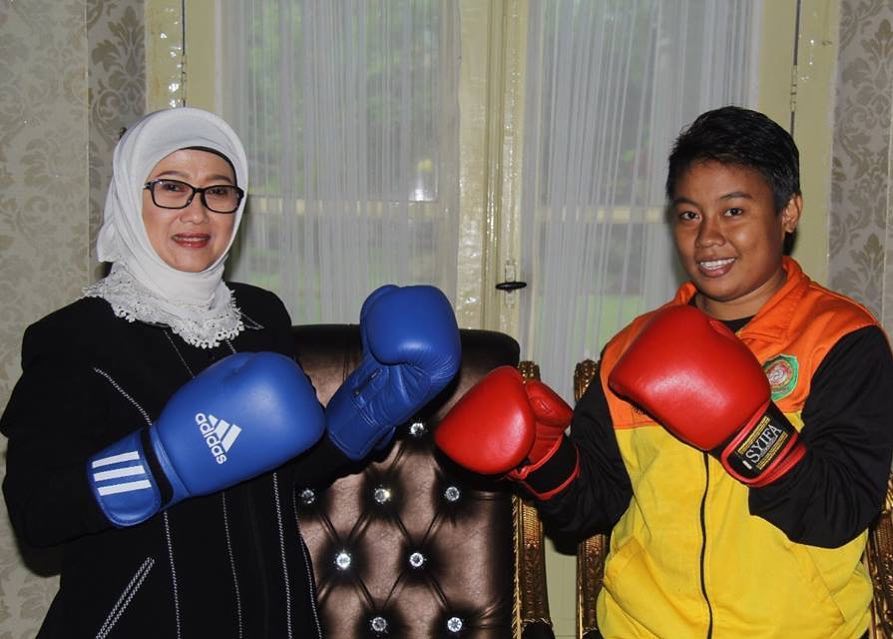 10 Potret Bupati Indramayu Anna, pengunduran dirinya mengejutkan