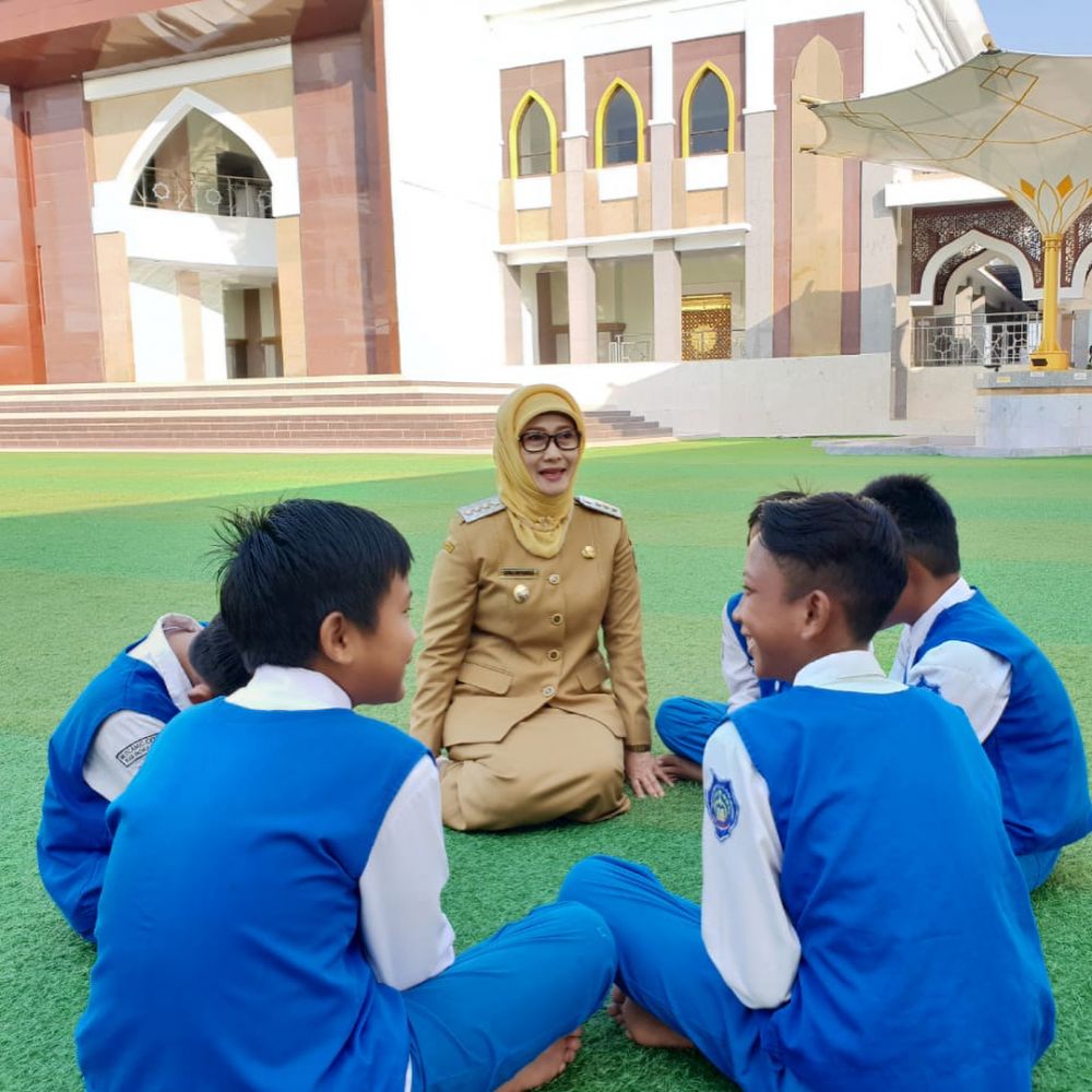 10 Potret Bupati Indramayu Anna, pengunduran dirinya mengejutkan