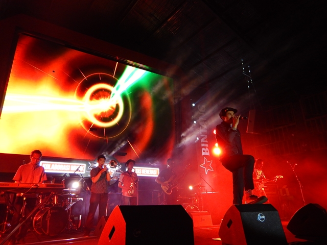 Kolaborasi Shaggydog & Social Hitam Putih, musik tak miliki gap