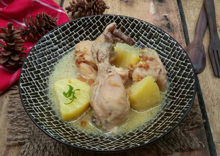 resep opor ayam © 2018 brilio.net resep opor ayam © 2018 brilio.net