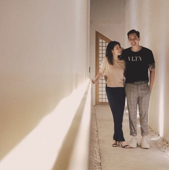 10 Momen mesra Edric Tjandra dan kekasih, jarang tertimpa gosip