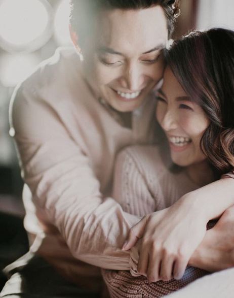 10 Momen mesra Edric Tjandra dan kekasih, jarang tertimpa gosip