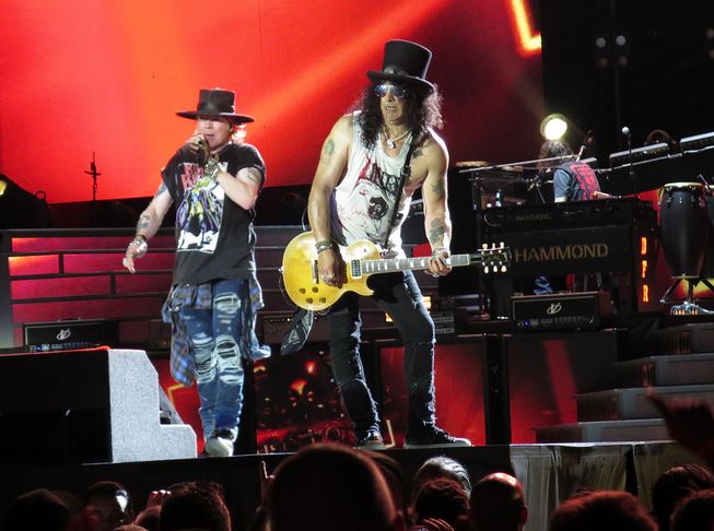 10 Fakta jelang konser Guns N' Roses di SUGBK, bawa alat 40 ton