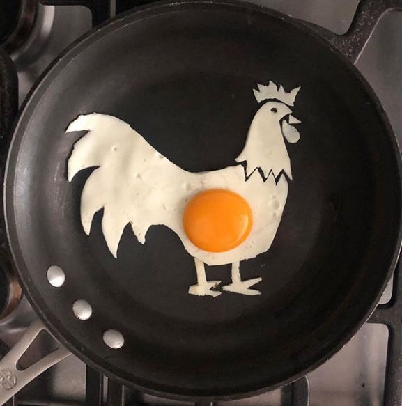 20 Kreasi telur ceplok ini kreatif abis, bikin nggak tega makan