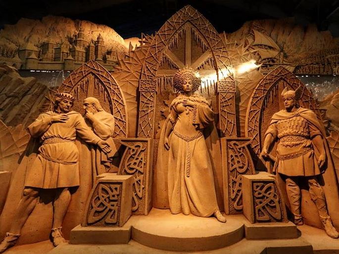 15 Patung pasir berwujud manusia ini bikin takjub