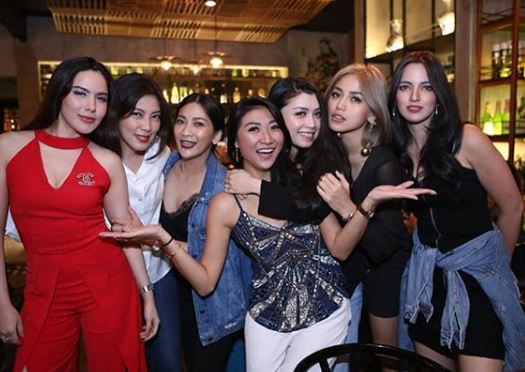 15 Momen ulang tahun member Girl Squad Theresa Wienathan, pecah
