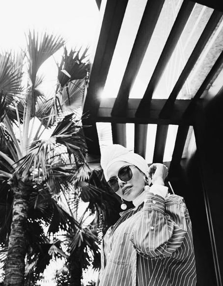 10 Gaya Nikita Mirzani pakai turban, bisa kamu tiru nih