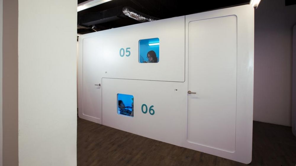 15 Hotel kapsul di Indonesia ala Jepang, super minimalis