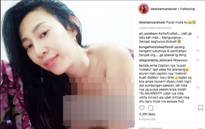 5 Postingan Dewi Sanca yang kontroversi, kontennya vulgar