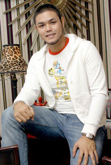 10 Transformasi gaya rambut Ivan Gunawan dari masa ke masa