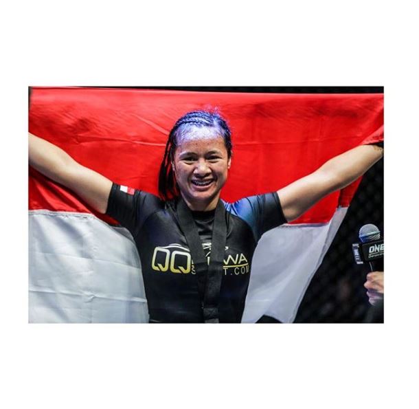 10 Potret Priscilla Lumban, petarung wanita jagoan Indonesia