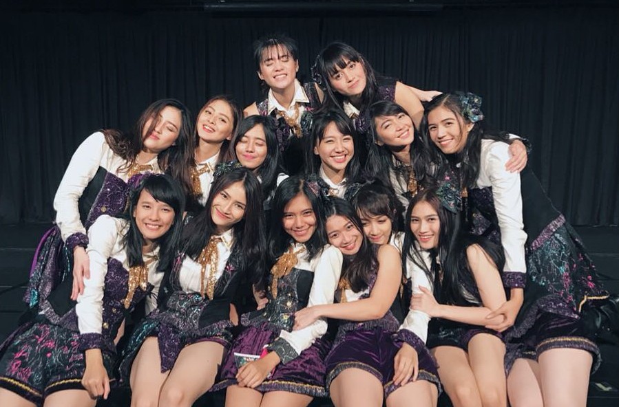 10 Potret kebersamaan Shania Junianatha & JKT48 sebelum resmi lulus