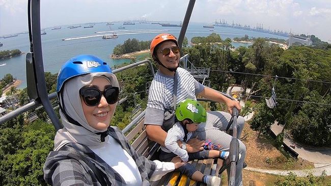 15 Potret Arie Untung & Fenita Arie usai hijrah, bikin hati adem