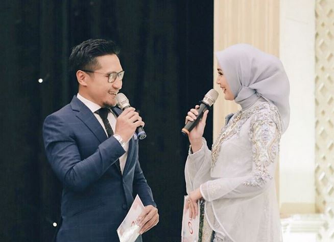 15 Potret Arie Untung & Fenita Arie usai hijrah, bikin hati adem