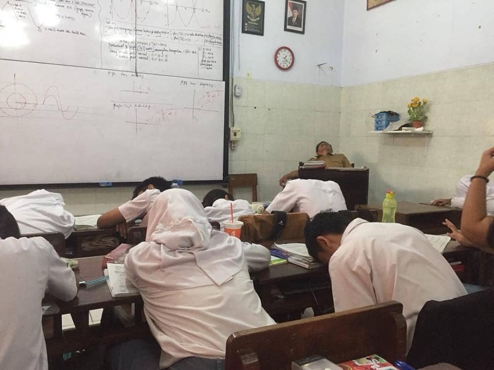 11 Kelakuan nyeleneh pelajar Indonesia ini gokilnya nampol abis