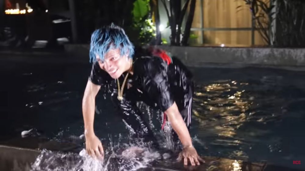 15 Momen kejutan ulang tahun Atta Halilintar, mobilnya nabrak