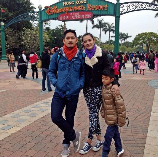 Terlihat adem ayem, rumah tangga 15 pasangan seleb ini kandas