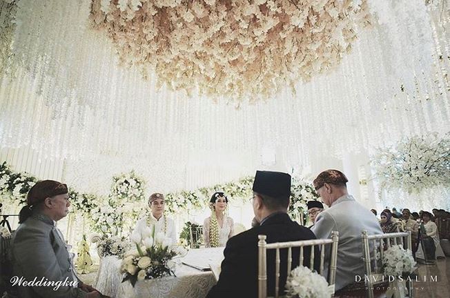 14 Momen akad nikah Baim Wong & Paula Verhoeven, kental adat Jawa