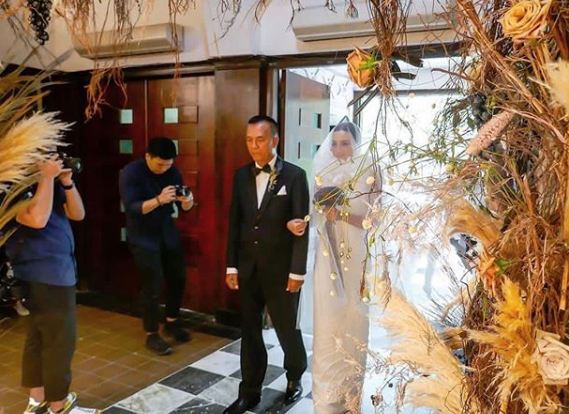 15 Momen pernikahan Lolita Agustine & Benjamin Pandelaki, bikin baper