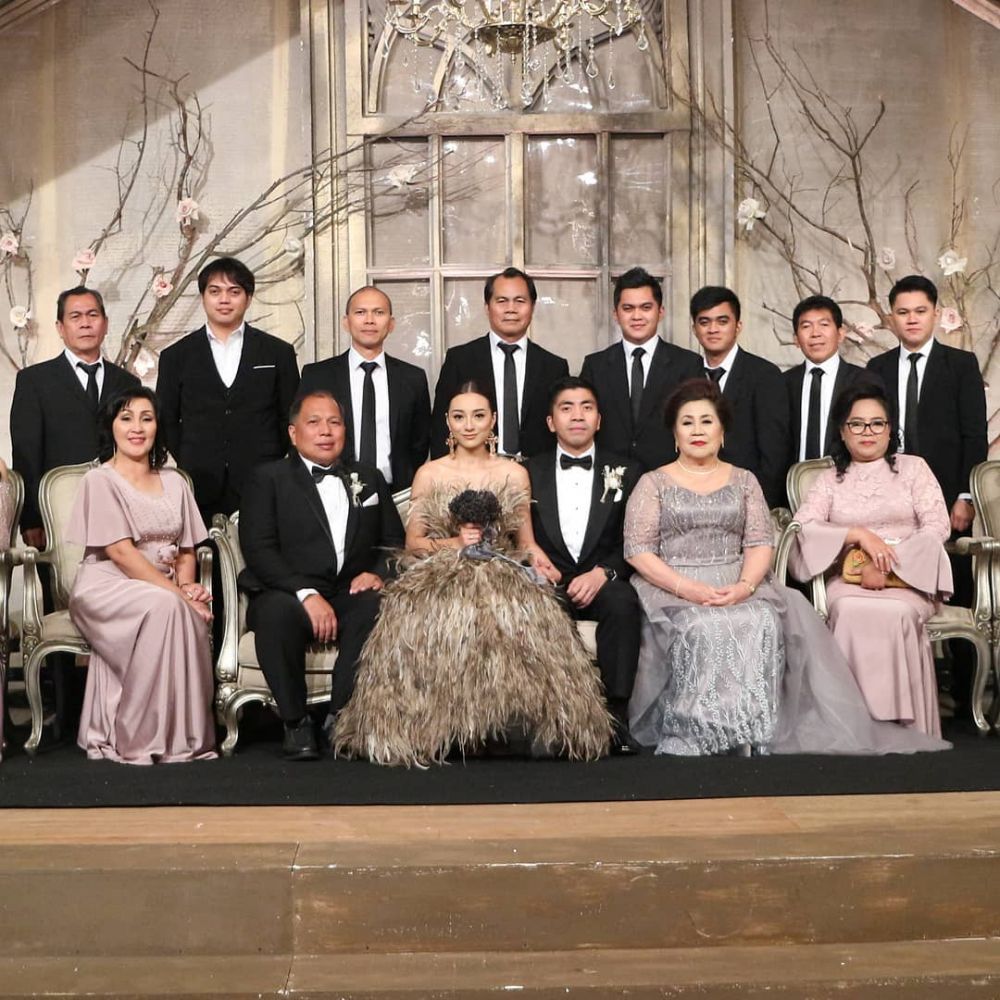 15 Momen pernikahan Lolita Agustine & Benjamin Pandelaki, bikin baper