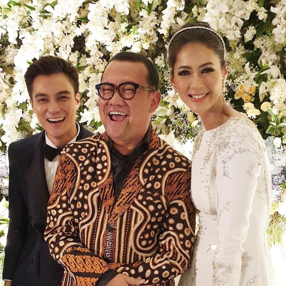 Gaya 25 seleb hadiri resepsi Paula Verhoeven dan Baim Wong