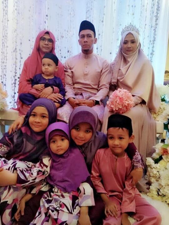 Kisahnya berpoligami viral di Facebook, pria ini tuai pro-kontra