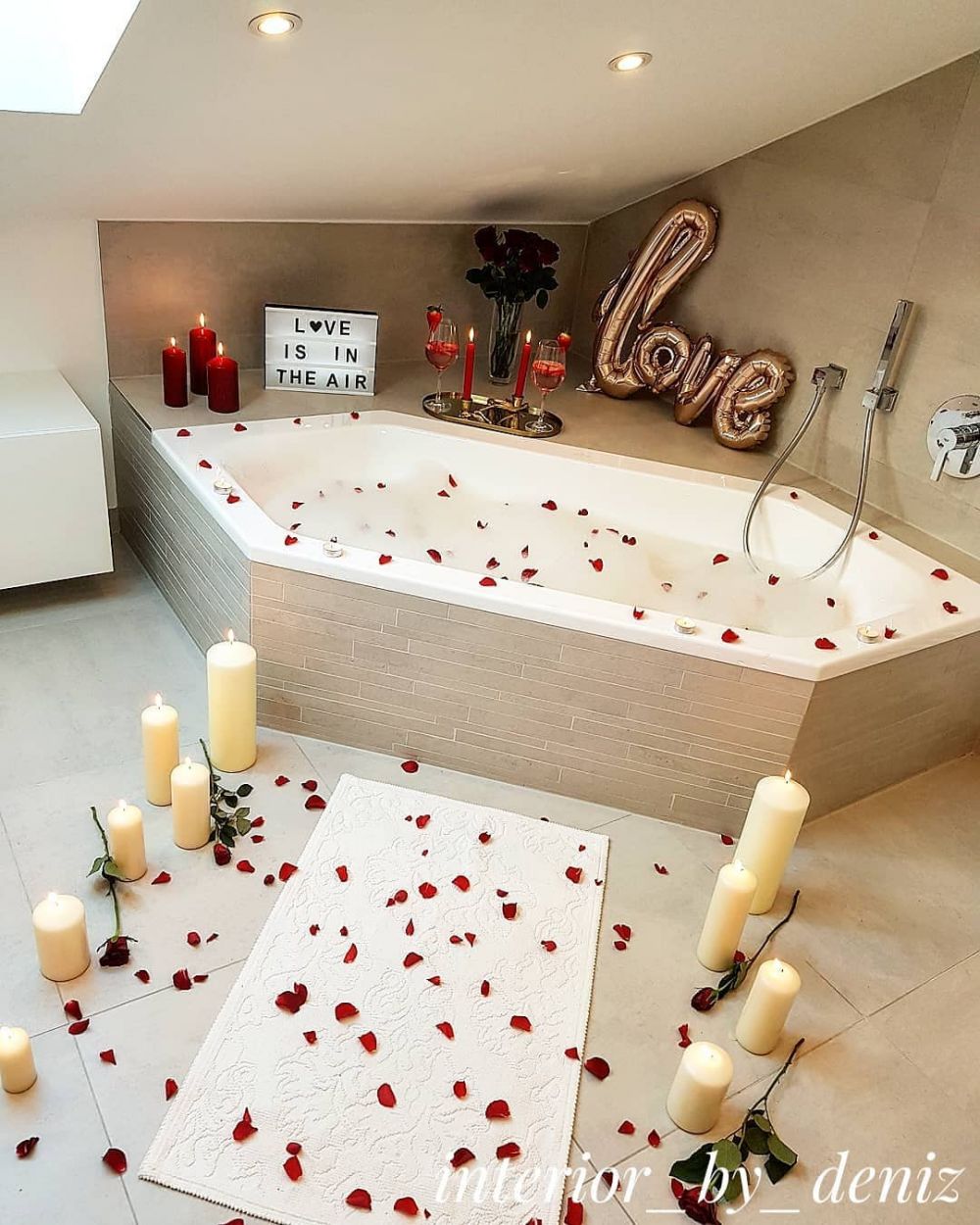 13 Dekorasi bathtub ini cocok untuk pengantin baru