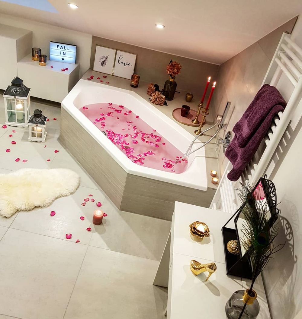 13 Dekorasi bathtub ini cocok untuk pengantin baru