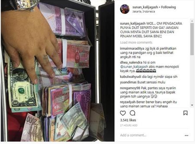 Nikita Mirzani & 6 seleb pamer duit di Instagram, tuai cibiran
