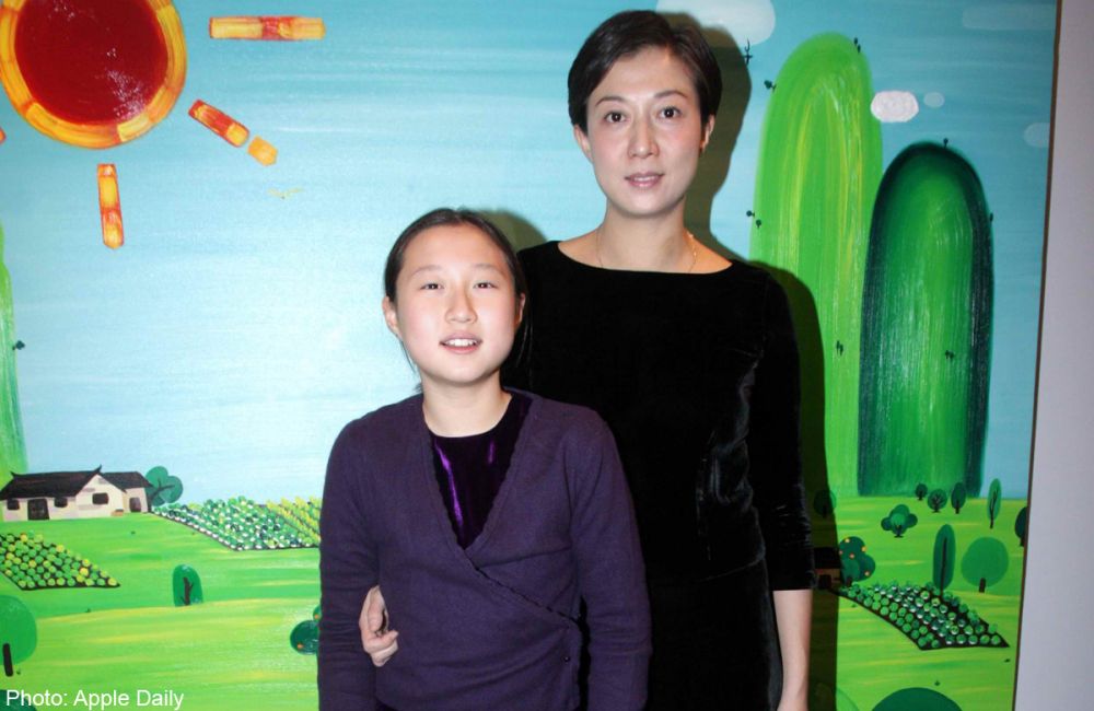 5 Fakta hubungan Jackie Chan dan putrinya penyuka sesama jenis