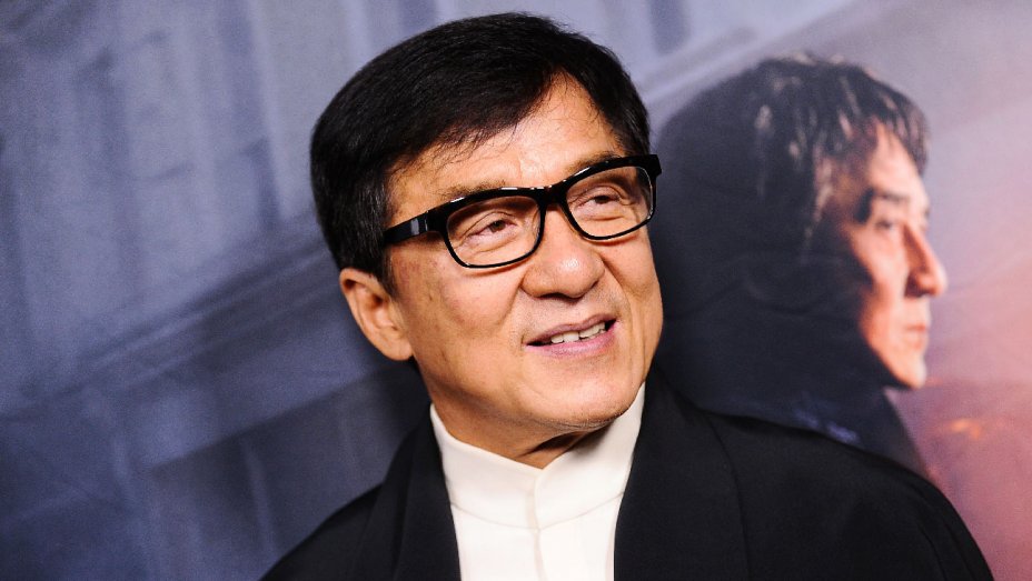 10 Penampakan rumah Jackie Chan, punya banyak pintu rahasia
