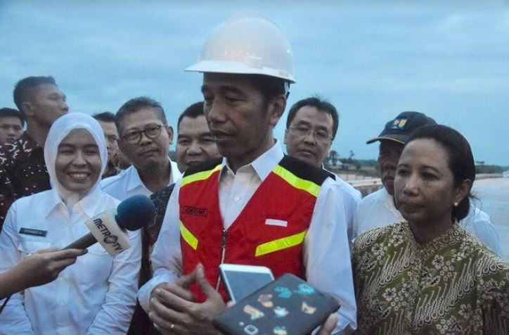 17 Ruas tol ini di resmikan Jokowi pada 4 tahun eranya