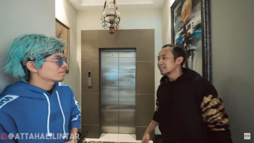 8 Seleb dan publik figur ini punya lift di rumahnya, mewah abis